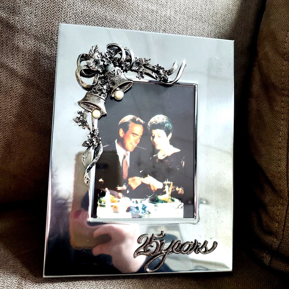 Vintage 25th Anniversary Music Box Picture Frame Silver Holds 3x4 1/2 Photo